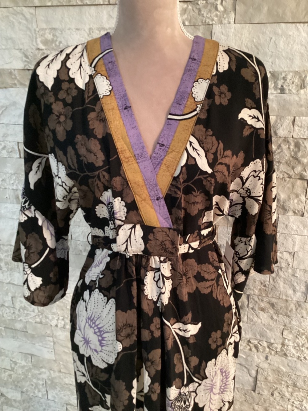 Sofia by Sofia Vergara Tie-Back Dress with Wide Sleeves (NWT) - Picture 4 of 13